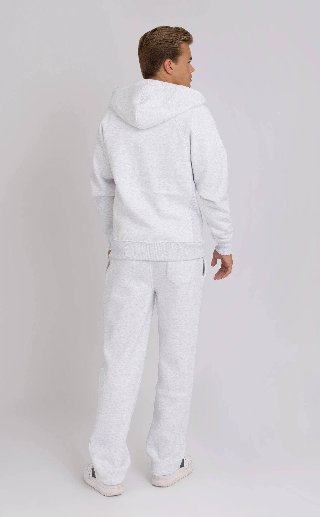 hettejakke lys grå bak